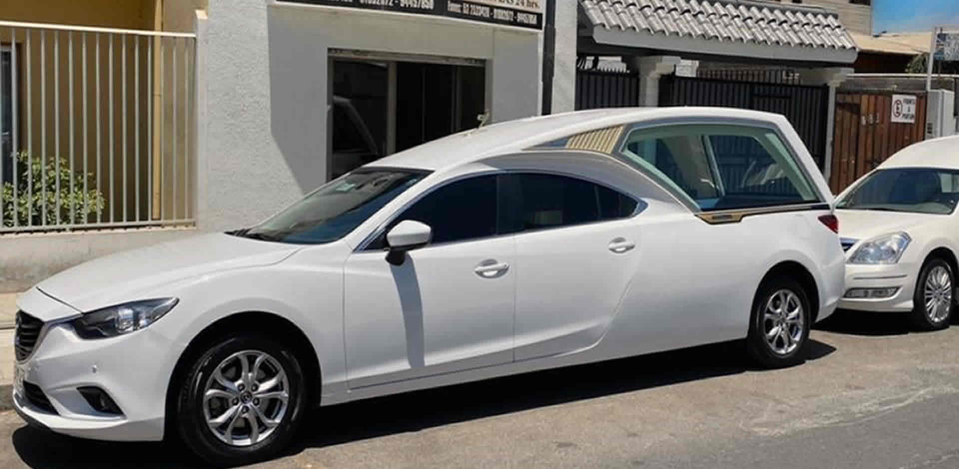 Carroza Mazda Blanca